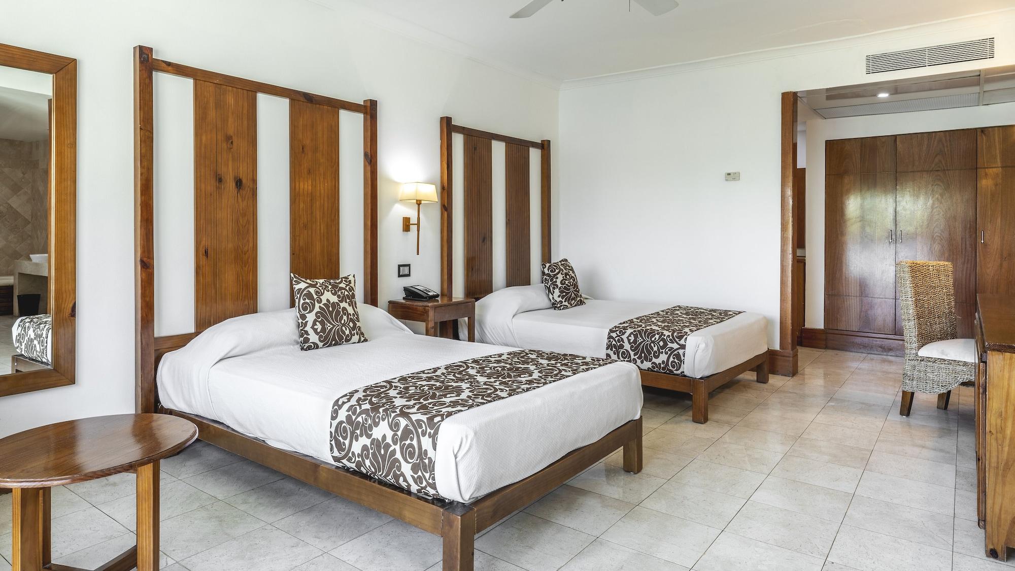 Be Live Experience Hamaca Suites Бока-Чика Экстерьер фото